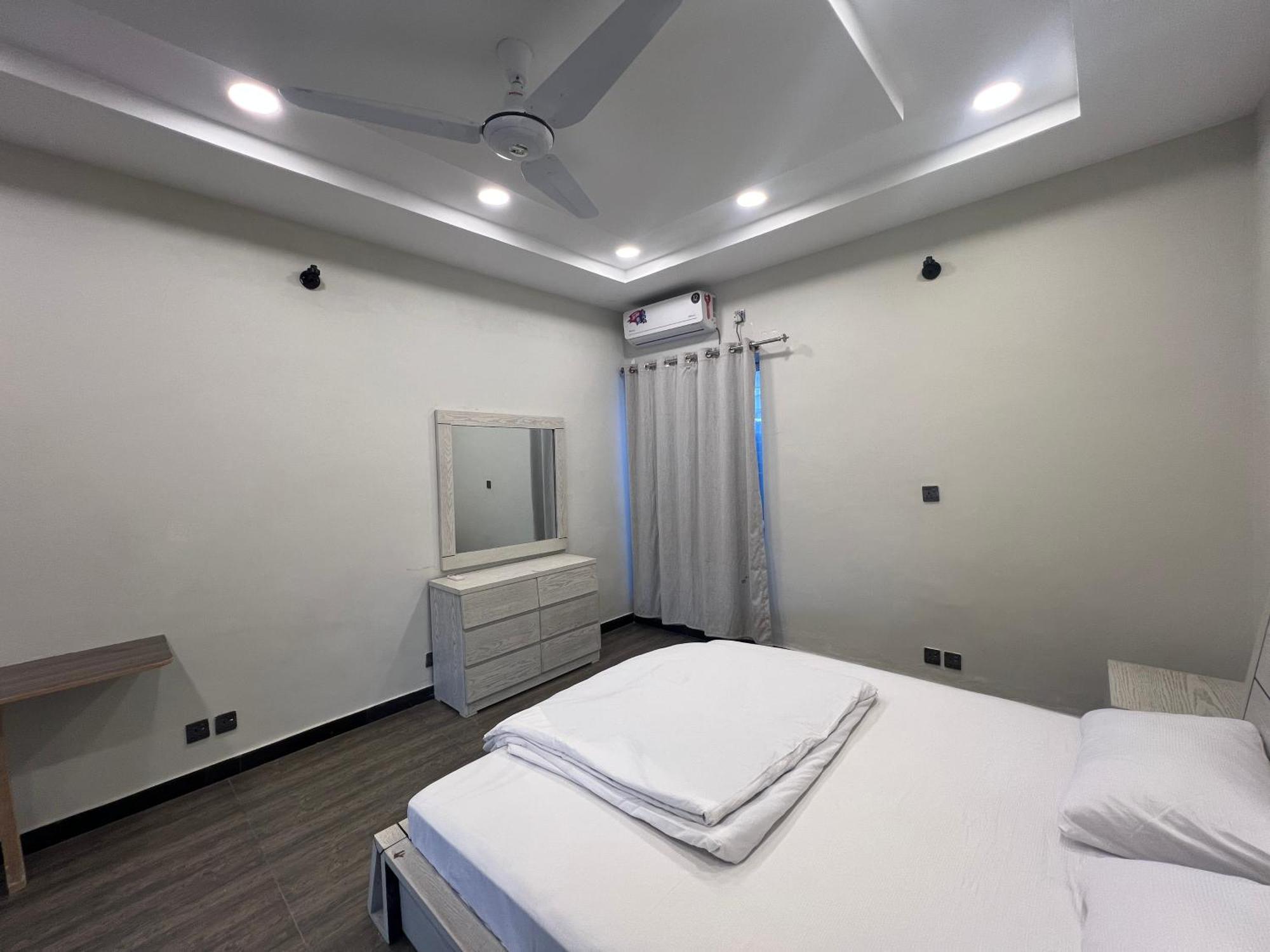 Deluxe King Room In Silverscape Residence Ραβαλπίντι Εξωτερικό φωτογραφία