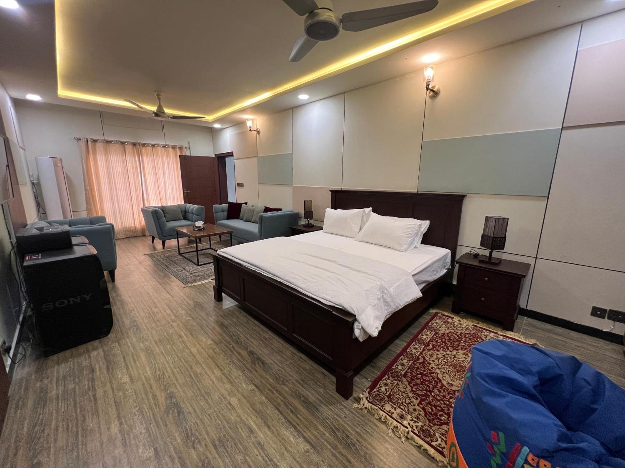 Deluxe King Room In Silverscape Residence Ραβαλπίντι Εξωτερικό φωτογραφία
